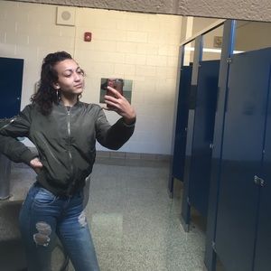 Meet your Posher, Aaliyah